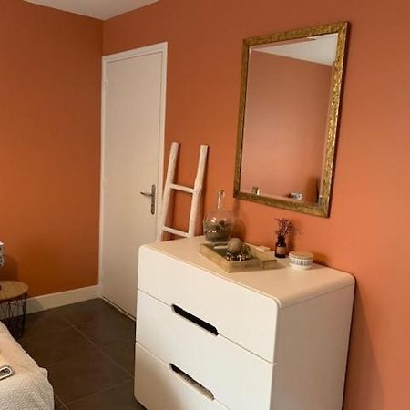 Chambre Independante Chez Particuliers Avec Salle De Bain Privative 昂斯 外观 照片