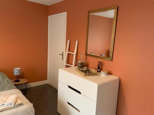 Chambre Independante Chez Particuliers Avec Salle De Bain Privative 昂斯 外观 照片