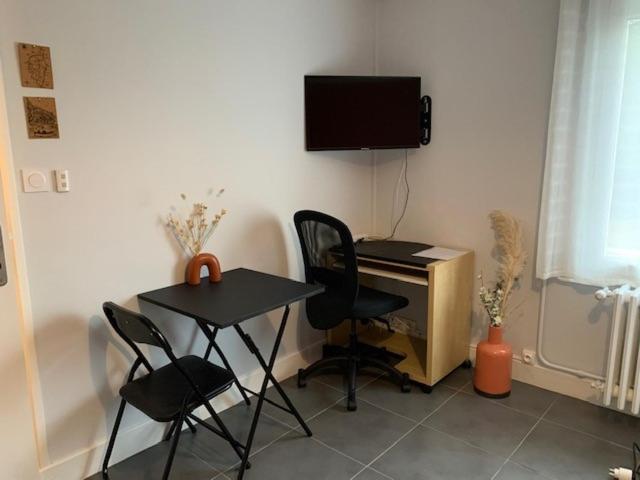 Chambre Independante Chez Particuliers Avec Salle De Bain Privative 昂斯 外观 照片